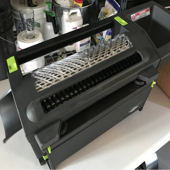 Twister T6 Trimming Machine with Leaf Collector Vacuum