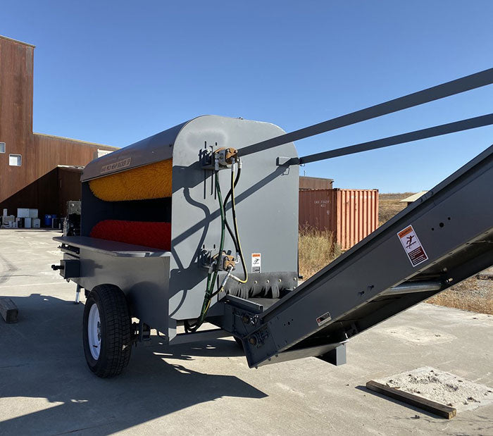 Critical Extract MAXPRO Side Feed 1-100+ Acre Industrial Bucking Machine